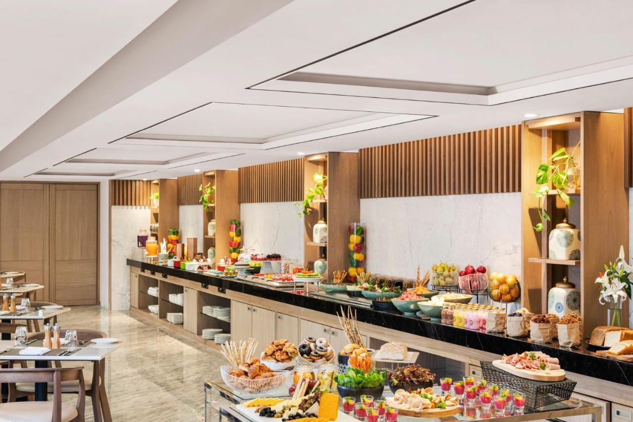 Vivanta Goa, Miramar Панаджи Екстериор снимка