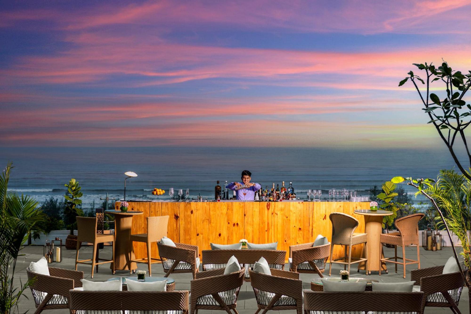 Vivanta Goa, Miramar Панаджи Екстериор снимка